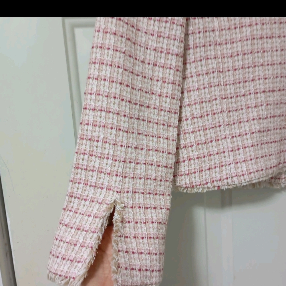 Chic Pink Tweed Jacket - Picture 6 of 12